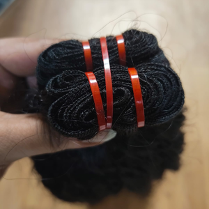 Extensions de cheveux humains indiens ondulés de qualité supérieure - Doux, naturels et volumineux, 100% vierges pour tissage double à la machine - Product Image 2