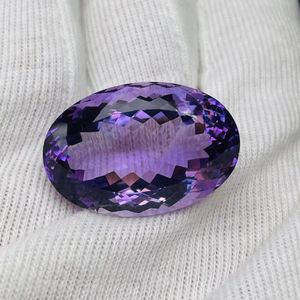 Ametista natural de corte ovalado, 46.53 quilates, piedra preciosa de gran tamaño, calidad AAA, con brillo, buen color, corte y pulido perfectos a precio económico. - Product Image 4