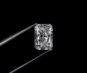 OM GEMS Diamantes Cultivados en Laboratorio con Certificación IGI, Corte Radiante, Color E-F, 3CT-6CT, VVS-VS, CVD para Fabricación de Anillos, Diamantes Sueltos al por Mayor - Product Image 2