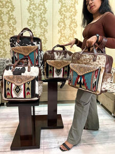 Nouveau élégant mode chaude véritable sacs à dos en cuir de fourrure de vachette usiné à la main élégant sculpture sacs à dos en cuir sacs à dos de Style occidental - Product Image 4