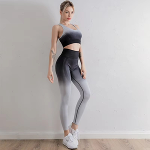 Conjuntos Deportivos Sin Costuras al por Mayor, Top Deportivo, Pantalones de Yoga, Pantalones Personalizados de Talla Grande para Mujer, Ropa Deportiva para Gimnasio - Product Image 3