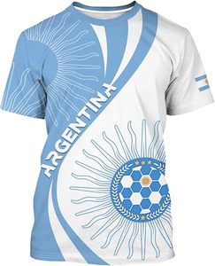 Camiseta de la Selección Argentina de Fútbol, Diseño Azul Claro y Blanco, Poliéster, con Emblema y Parche de la Bandera - Product Image 1