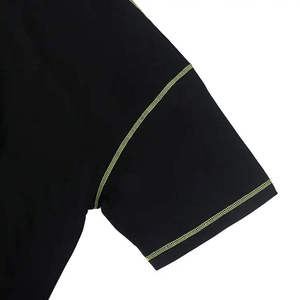 T-shirt imprimé pour homme 220 g/m² en coton 100 %, coupe ample avec épaules tombantes et surpiqûres contrastées inversées - Product Image 5