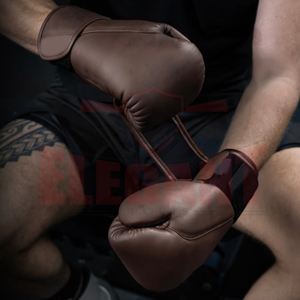 Gants de boxe en cuir de vachette, design classique, couleur marron, nouvelle arrivée, fournisseur de qualité, fabrication sur mesure, équipement d'entraînement au combat - Product Image 2