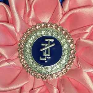Broche en satin ornée de fleurs JJOA, épinglette de la sororité Jack and Jill, accessoire de bijouterie, cadeau pour les membres de la confrérie grecque - Product Image 6