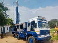 Foreuse de Puits d'Eau Terrestre Ashok Leyland PDTHR-300, 300 Mètres (1000 Pieds) de Profondeur, Diamètre de Forage 300 mm, Puissance 17 kW