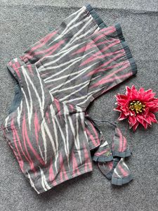 Blusa Acolchada de Algodón Puro Ikat Hecha a Mano con Espalda Abierta y Manga Larga con Latkan, Top para Saree, Venta al por Mayor - Product Image 4