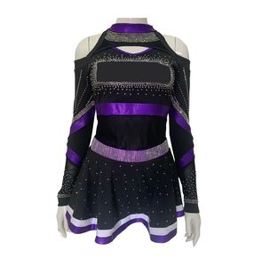 Uniforme de cheerleading pour filles au design distinctif avec logo personnalisé pour les événements scolaires et les spectacles de cheerleading - Product Image 4