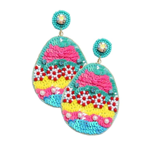 Boucles d'oreilles pendantes en forme d'œuf de Pâques en feutre, ornées de perles et de sequins, brodées de motifs pastel - Product Image 4