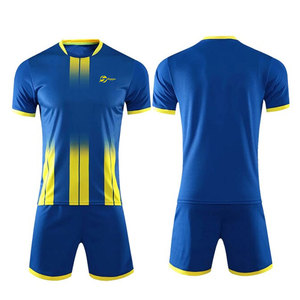 Vente directe d'usine, prix bas, maillot et short de football, logo personnalisé, design personnalisé, maillot et short de football les plus vendus en gros - Product Image 1