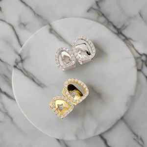 เครื่องประดับกริลล์ซแบบดาวประดับมอสซาไนต์ ชุบทอง 18K เงินแท้ 925 สไตล์ฮิปฮอป ดีไซน์เปิดหน้า ทันสมัย น้ำหนัก 2 กรัม ของขวัญสำหรับทุกเพศ เหมาะสำหรับงานปาร์ตี้ - Product Image 5
