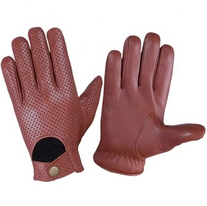 Guantes de Invierno de Piel de Oveja Negros Personalizados para Mujer, con Pantalla Táctil, Cierre de Cremallera, Hechos en Pakistán - Product Image 6