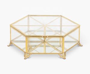 Boîte à bijoux en verre hexagonale de luxe moderne faite à la main en métal antique noir taille personnalisée organisateur de forme personnalisée bijoux de mariage - Product Image 1