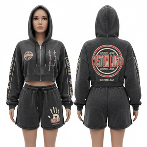 ชุดเซ็ตฮู้ดดี้ซิปโอเวอร์ไซส์และกางเกงขาสั้นสไตล์สตรีทแวร์สำหรับผู้หญิง ปักลาย 2 ชิ้น เสื้อฮู้ดดี้ซิปและกางเกงขาสั้น - Product Image 1