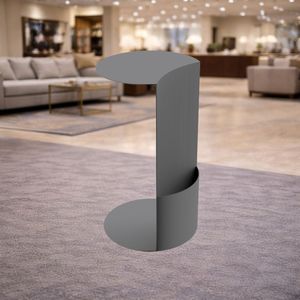 Mesa de Centro de Metal de Diseño Drake, Escultural, Duradera, con Base Curva Única, Moderna, para Sala de Estar, Sofá, Dormitorio, Interior de Lujo - Product Image 1