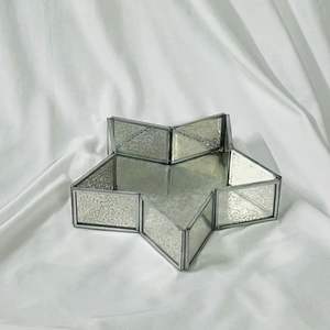 Plateau en forme d'étoile, en laiton fin, avec perles, miroir en verre, design géométrique moderne, multifonctionnel, rectangulaire, en métal, plateaux décoratifs - Product Image 1