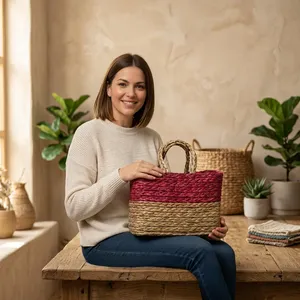 Panier rectangulaire en herbe tressé à la main avec bordure festive et poignée (rouge) – Rangement écologique et élégant d'Orissa - Product Image 6
