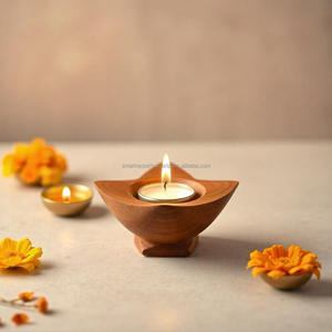 Support traditionnel en bois Diwali Diya pour décor de bougie de festival conçu pour les célébrations indiennes parfaites et les besoins de décoration intérieure - Product Image 1