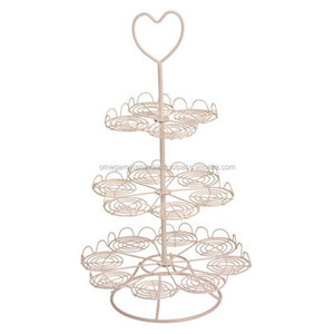 Soporte de Metal de 3 Niveles para Postres y Frutas con Asa en Forma de Corazón para Exhibición en Mesa y Servicio en Fiestas - Product Image 6
