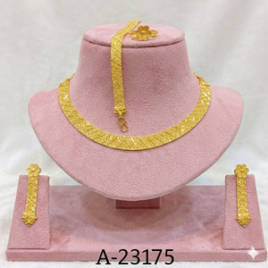 Ensemble de bijoux en or plaqué pour femmes avec collier, boucles d'oreilles et bracelet en rubis, style classique pour mariage, A-23171 - Product Image 6
