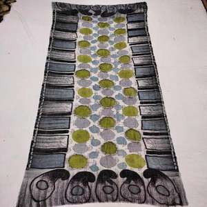 Bufanda de Lana Merino Suave con Bordado Estampado a Mano, Chal de Moda Premium para Todas las Estaciones, Cálido, Ligero, Cortavientos y Transpirable - Product Image 1