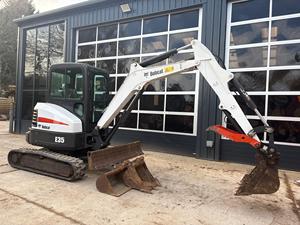 Mini-excavatrice Bobcat E35 de qualité à prix d'usine, 3,5 tonnes, compacte, sur chenilles, avec cabine fermée, moteur diesel pour la construction - Product Image 6