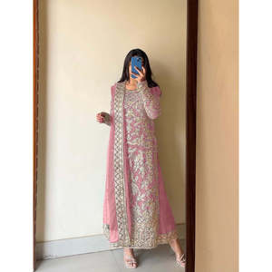 Magnifique ensemble haut en georgette, pantalon palazzo et dupatta avec broderie de diamants pour les occasions spéciales, pour les robes de bal - Product Image 5