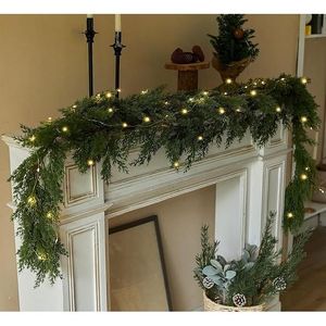 Guirlande de Noël artificielle de 1,8 m avec lumières LED, en aiguilles de pin et cyprès, pour décorations intérieures hivernales et couronnes de Noël - Product Image 3