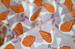 Wholesale Combed Eco-Friendly Hand Block Printed <b>Bird</b> Cotton Fabric 80 GSM 44 Inch Wide Lilac Orange Cambric Dresses <b>Shirts</b> - Product Image 3