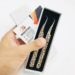 แหนบต่อขนตาเคลือบกระดาษ45องศาทำจากสเตนเลสปลายแหลมพร้อมโลโก้ออกแบบได้ตามต้องการสำหรับการใช้ขนตา - Product Image 3