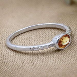 Anillo de Plata de Ley 925 al por Mayor con Zafiro Amarillo Ovalado Natural y Acentos de Diamantes, Joyas Memoria - Product Image 6