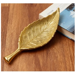 ถาดเสิร์ฟชาและกาแฟทองเหลืองแท้ลายใบไม้ ถาดเสิร์ฟทองเหลืองแท้ลายใบไม้สำหรับงานแต่งงาน - Product Image 1