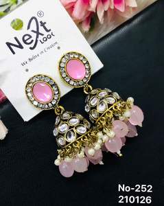 Boucles d'oreilles Jhumka traditionnelles indiennes vintage avec perles et clochettes en alliage, pour femme - Grande Vente - Product Image 1