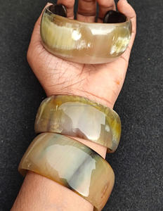 Bonne qualité Nouveau design Ox Horn Bangles Jewelry Natural Horn Color Bangle Bracelet et Best Design Bangle Horn Bracelet - Product Image 2