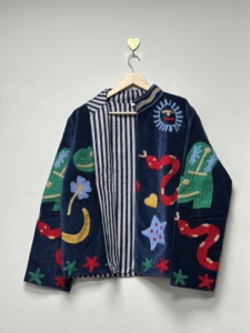 Veste bomber courte unisexe en velours brodé Suzani, faite à la main, tricotée, style bohème, hiver, avec motif floral, doublure en coton - Vente en gros - Product Image 5