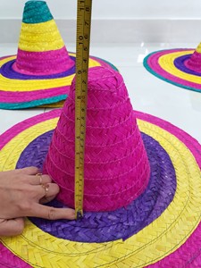 Chapeau de paille mexicain brodé à la main à rayures multicolores, idéal pour les sports décontractés, les fêtes estivales, les voyages en plein air, les affaires et la pêche - Product Image 3
