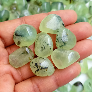Pierres Roulées Naturelles de Préhnite Verte, Cristal de Guérison pour Reiki, Méditation, Énergie, Décoration, Vente en Gros, Marque Chakralume, Feng Shui - Product Image 1