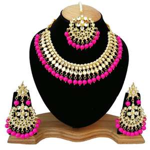 Parure de bijoux plaqué or en alliage avec collier, boucles d'oreilles et coiffe pour femme, motif floral en zircon, style vintage, pour mariage, fiançailles, anniversaire - Product Image 1