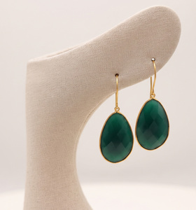 Pendientes Colgantes de Plata de Ley 925 Hechos a Mano, Modernos, Cristianos, para Bodas y Fiestas, con Calcedonia Verde Facetada, Chapados en Oro, Irregulares - Product Image 3
