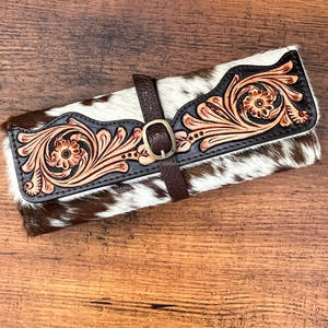 Organisateur de bijoux personnalisable en cuir repoussé à la main en cuir de vachette occidentale pliable porte-rouleau et étui de voyage rangement de bijoux - Product Image 2