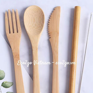 Tendances chaudes 2026 !! Ensemble de couverts en bambou naturel réutilisables avec sac, gravure au laser du logo, fabriqué au Vietnam - Product Image 2