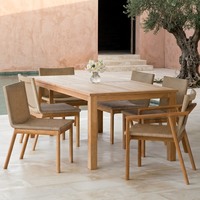 Ensemble de table et chaises de restaurant en teck commercial, résistant aux intempéries, avec chaises sans accoudoirs en corde, mobilier contractuel pour hôtel et terrasse extérieure