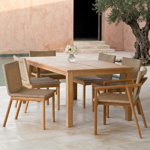 Ensemble de table et chaises de restaurant en teck commercial, résistant aux intempéries, avec chaises sans accoudoirs en corde, mobilier contractuel pour hôtel et terrasse extérieure - Product Image 1