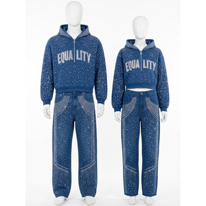 Conjunto de chándal personalizado con pedrería de alta calidad, sudaderas con media cremallera de forro polar grueso y pantalones holgados, conjunto a juego de ropa urbana al por mayor - Product Image 5