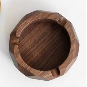 Cenicero Clásico de Madera Resistente al Calor para Cigarros, Cigarrillos y Tabaco - Product Image 6