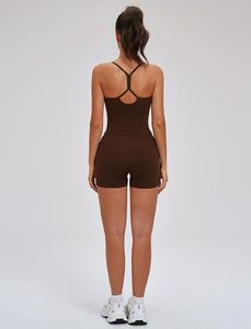 Nuevo estilo 2026 Conjunto deportivo de 2 piezas para mujer: Top corto tipo racerback y shorts a juego de cintura alta para yoga, gimnasio y pilates - Product Image 6