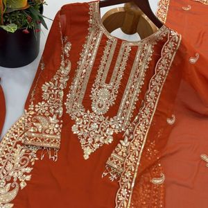 Conjunto de Kurti y Pantalón de Georgette Sintético Premium con Bordado y Dupatta, con Trabajo de Lentejuelas Intenso, Manga Larga, Diseño Étnico para Mujer - Product Image 6