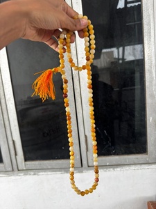Collar Jap Mala de Aventurina Amarilla Hecho a Mano, 108 Cuentas Pulidas con Forma Circular Grabada, para Meditación Budista y Hogar - Product Image 2