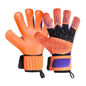 Paire de gants de football gaélique avec paume en latex pour sports de plein air, logo et taille personnalisés, qualité supérieure, prix abordable - Product Image 1