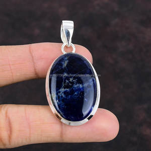 Colgante hecho a mano de Plata de Ley 925 sólida, diseño Original de piedras preciosas de sodalita con forma de amantes, último regalo de joyería para él - Product Image 5
